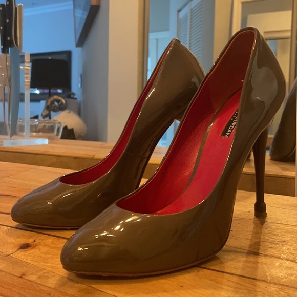 Super SEXY! Size 10 Leather Upper and Leather sole. - Picture 5 of 6